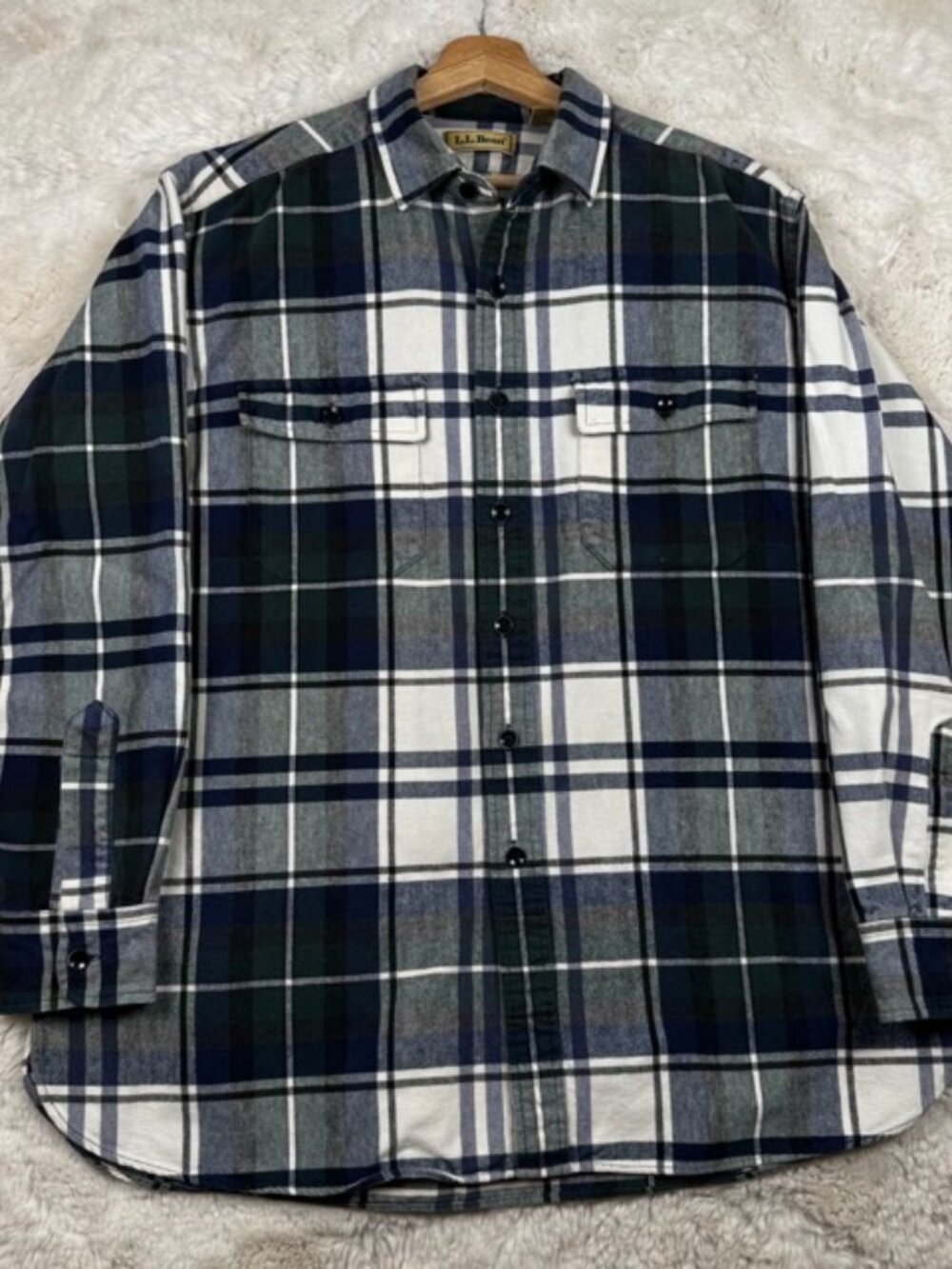 Vintage LL Bean Plaid Button Up Shirt Men's Large Jamaica Made Green Blue Cotton - Picture 2 of 7